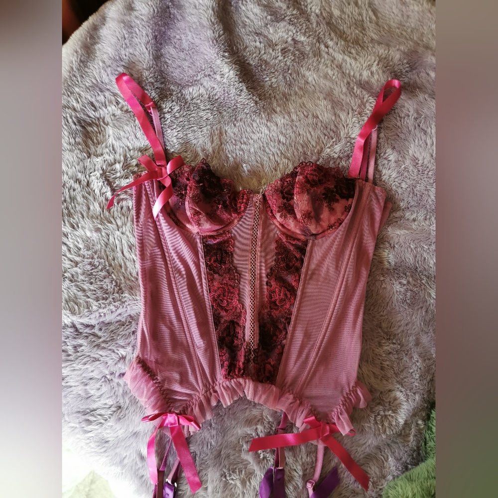 Victoria's Secret Pink Lingerie Corset with Delicate Lace Accents 36 B